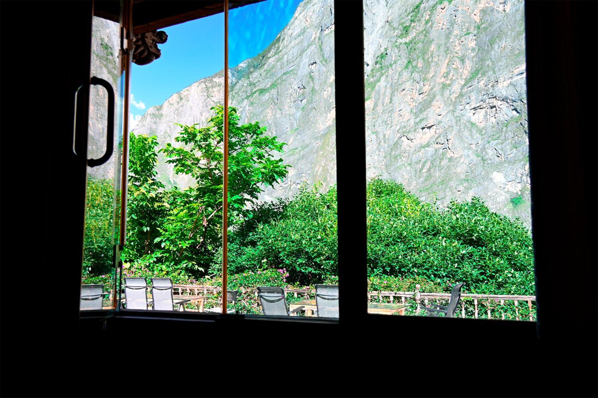 Tiger Leaping Gorge Sean'S Spring Guesthouse Shangri-La Room photo